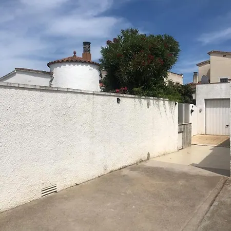 Maison Avec Jardin A 400 M De La