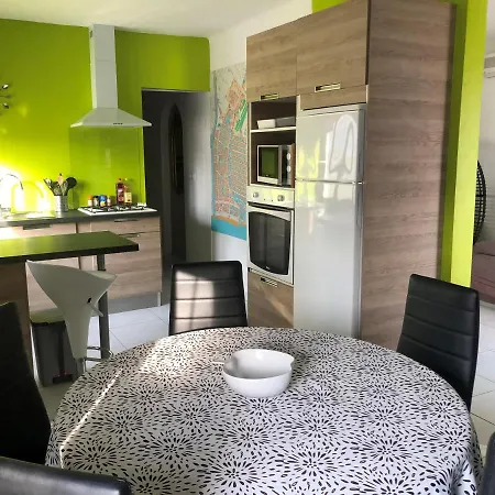 Maison Avec Jardin A 400 M De La 艾姆布里亚布拉瓦