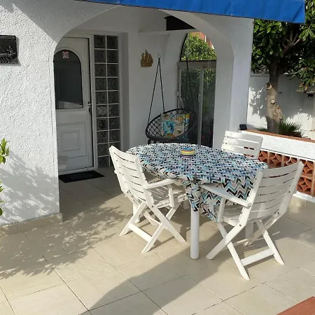 Maison Avec Jardin A 400 M De La بيت للعطل *